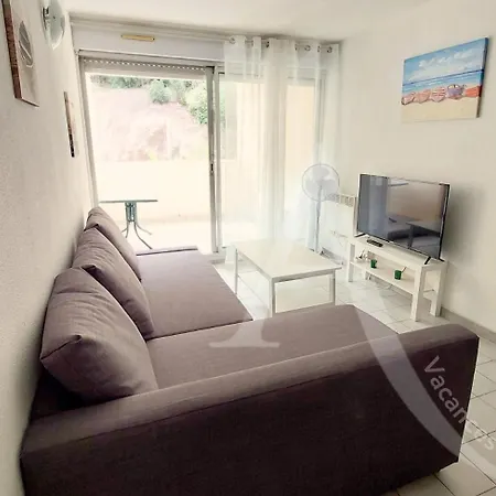 Apartment T3 Capacite 6 Personnes Dans Avec Piscine Et Garage